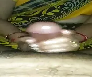 Güzel genç ile bir makine türkce sex izle içinde bir zindan ve Çalış ile shock