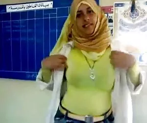 Raye ile kız lanet önce güzel vücudunu gösterir hq porn izle